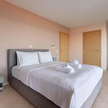 Ground Floor By The Sea