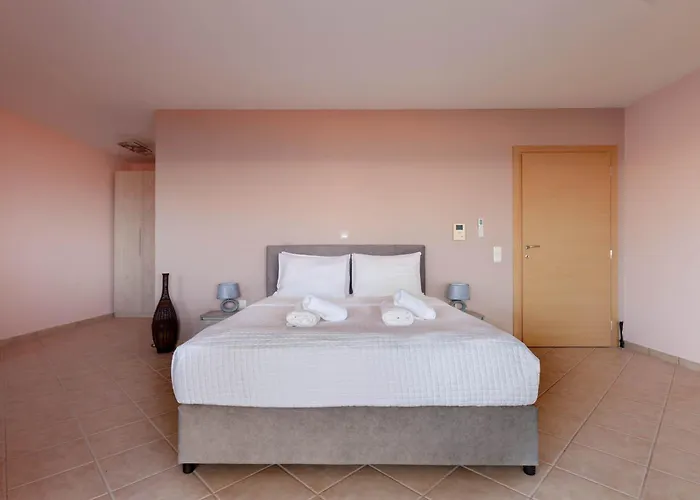 Ground Floor By The Sea 아파트